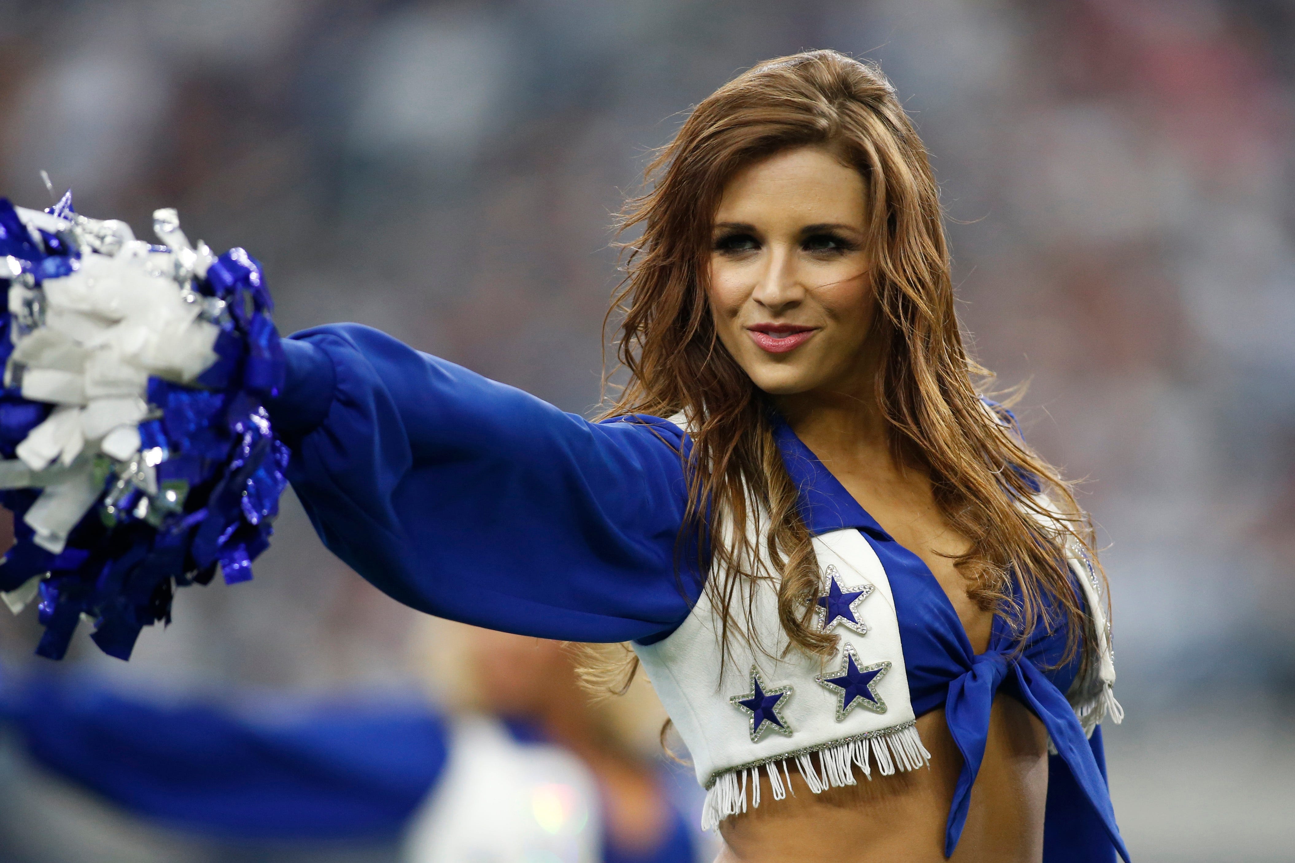 Nfl cheerleaders legs spread.